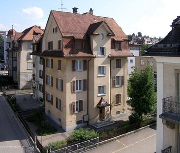 Umfassend sanierte 3.0-Zi. Wohnung im 2. Obergeschoss - Photo 1