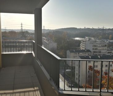 location Appartement T5 DE 95.65m² À MASSY - Photo 4