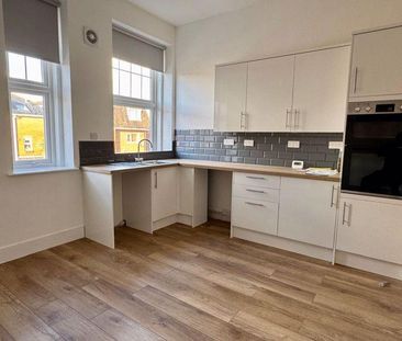 3 bedroom apartment to rent - Photo 4