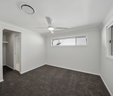 Premium, state-of-the-art contemporary duplex - Photo 6