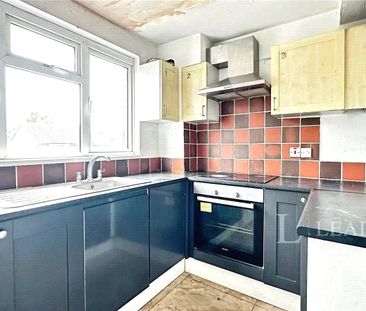 5 bedroom house to rent Brendon Avenue, Luton, Bedfordshire, LU2 - Photo 5