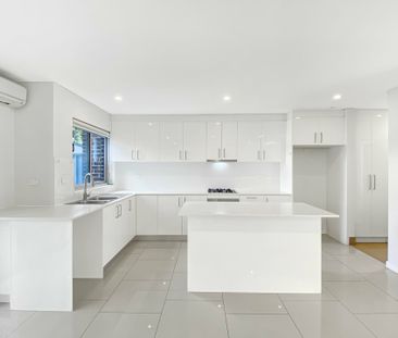 Modern 3 Bedroom Townhouse! - Photo 6