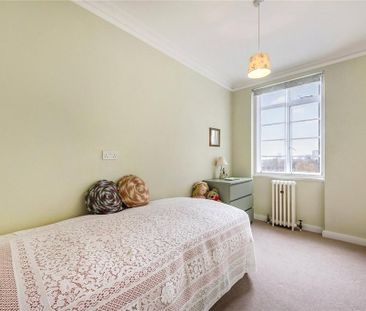 3 bedroom flat to rent - Photo 5