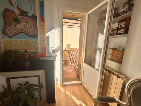 Location Appartement 4 pièces 91m² NIMES 30000 - Photo 4