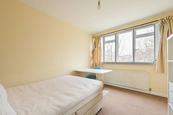 2 Bed Maisonette, Lister House, E1 - Photo 1