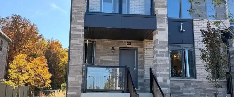 168 PETCH AVENUE — 2 Bedroom - Photo 1