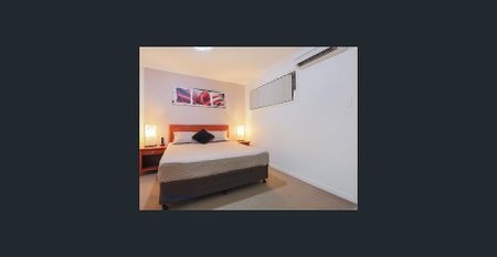 1 Bedroom - Fully Furnished Unit with Car Park and Utilities included - Photo 2