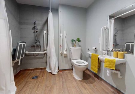 Gold Studio (Accessible) - Photo 5