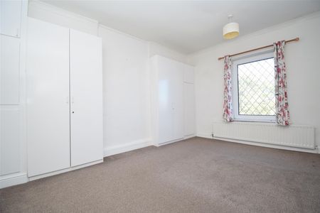 Denby Dale Road West, Calder Grove, Wakefield - Photo 3