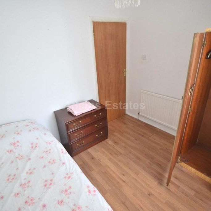 1 bedroom in a house share to rent - Photo 1