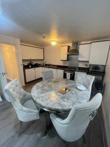 2 bedroom apartment to rent - Photo 3