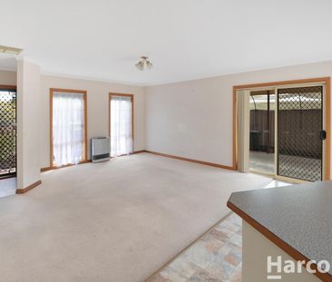 Townhouse close to CBD - Photo 1