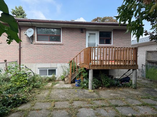 For Lease - 37 Tineta Crescent, Toronto, Ontario - Photo 1