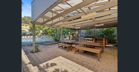 FULLY FURNISHED COASTAL APARTMENT Water Included - Photo 4