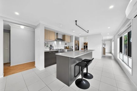 QUALITY, COMFORT & CONVENIENCE IN A PRESTIGIOUS SETTING - Photo 5