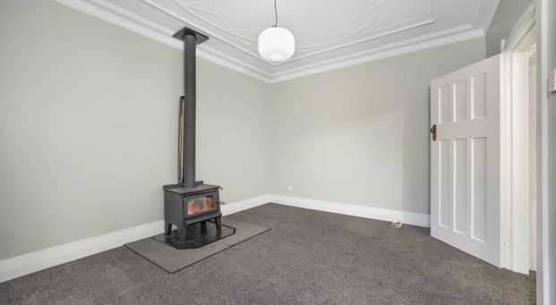 Totally Renovated 2 Bedroom Home. - Photo 1