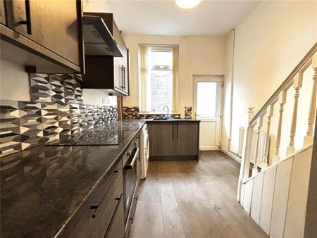 2 bedroom terraced house to rent - Photo 5