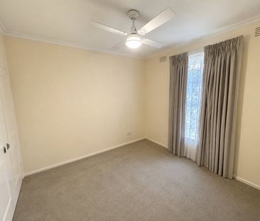 Spacious & Low-Maintenance Living in South Shepparton! - Photo 4