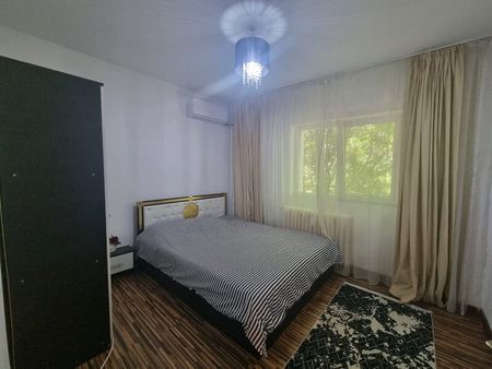 Dristor metrou apartament spatios 3 camere - Fotografie 5