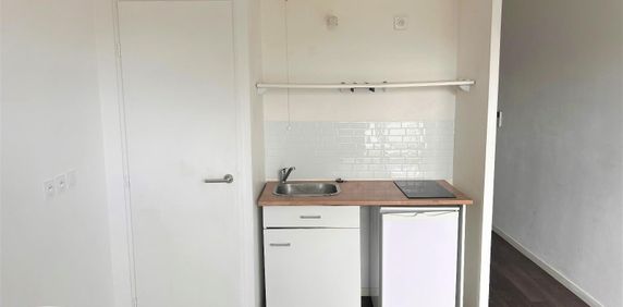 Location Appartement 1 pièce 21m² ISTRES 13800 - Photo 2