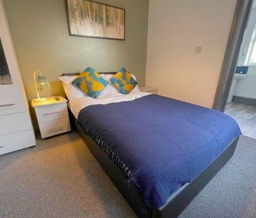 1 bedroom in a house share to rent - Photo 5