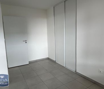 Location Appartement 4 pièces 74m² BEAUZELLE 31700 - Photo 3