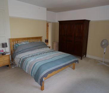 Four Bedroom Detached House to Rent in Chelmsford - Photo 3