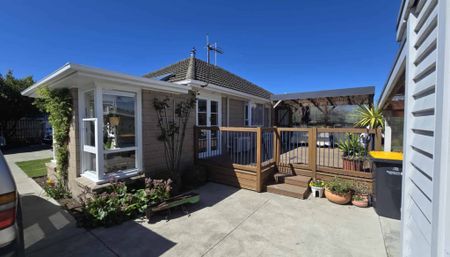 Updated Spacious Home - Photo 5