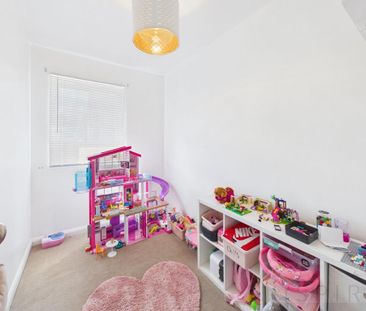 3 bedroom terraced house to rent - Photo 4