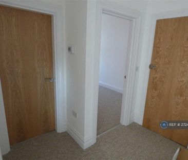 1 bedroom flat to rent - Photo 6