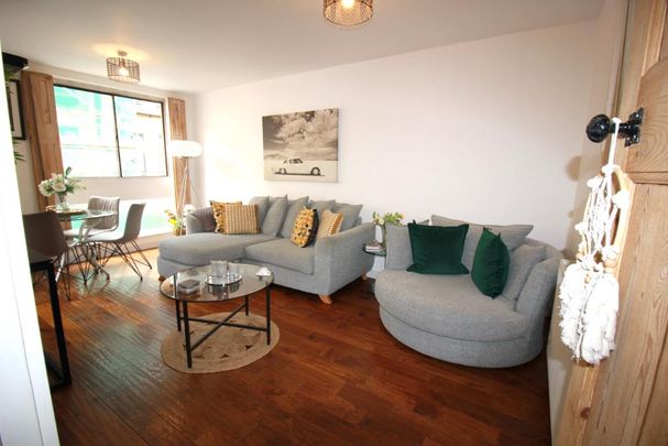 1 bedroom flat to rent - Photo 1