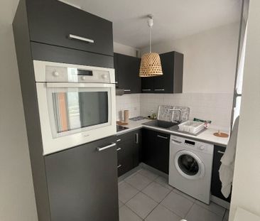 À LOUER ? Beau T2 meublé dans résidence de standing avec piscine et... - Photo 1