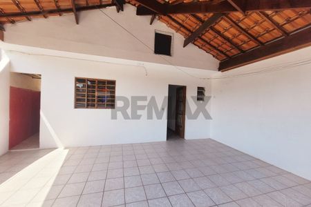 Casa com 1 dormitório e varanda coberta na Vila Hebe - Photo 3