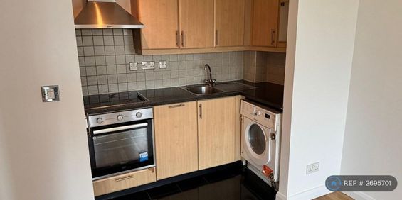 1 bedroom flat to rent - Photo 3