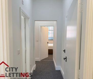 2 Bedroom Apartment - Photo 2