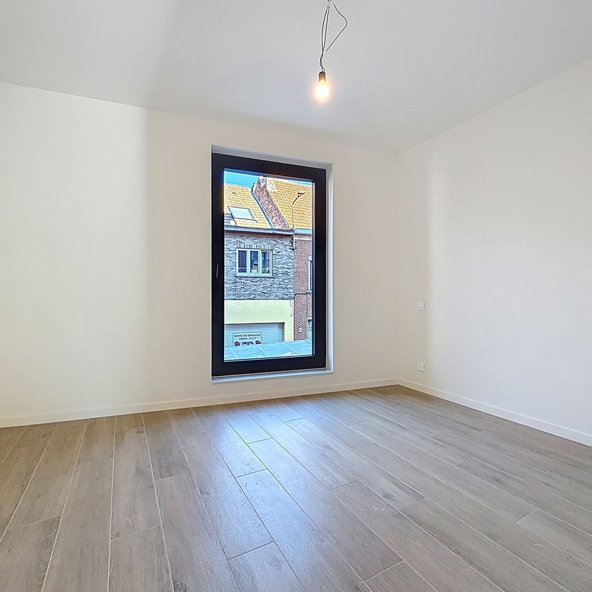 Appartement met twee slaapkamers in Ixelles - Photo 1