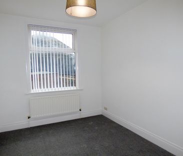 2 bed flat to rent in Hepscott Terrace, South Shields, NE33 - Photo 1