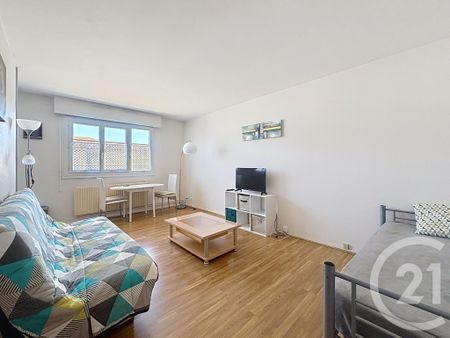 Location Appartement 1 pièce 29m² RIOM 63200 - Photo 2