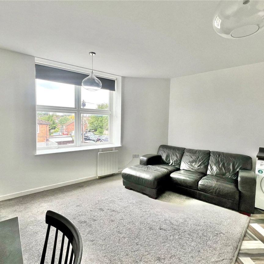 Queens Road, Aldershot, Hampshire, GU11 - Photo 1