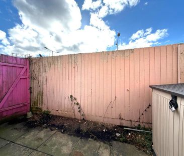 2 bedroom terraced house to rent - Photo 6