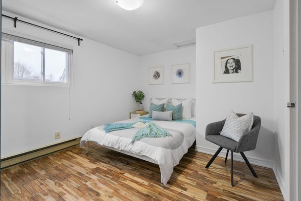 For Lease - 1666 Queen Street Unit# Th24, Toronto, Ontario - Photo 1