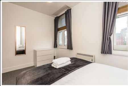 1 Bed Flat, Bold Place, L1 - Photo 3