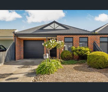 21 Panorama Drive, Hillside, Vic 3037 - Photo 5