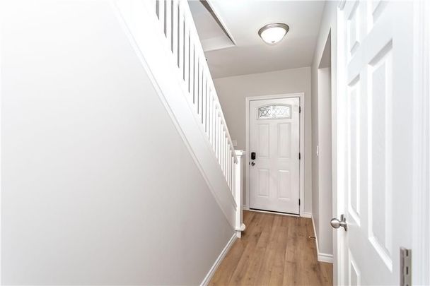 For Lease - 44 ST. PETER Street, St. Catharines, Ontario - Photo 1