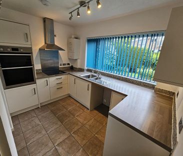 2 bedroom flat to rent - Photo 6