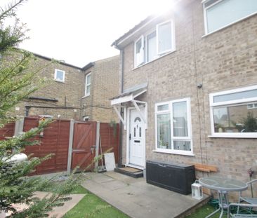 1 bedroom semi detached to rent - Photo 4