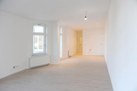 Erstbezug nach Komplettrenovierung! Super schöne, Familienwohnung mit Balkon in beliebter Wohnlage - Photo 4
