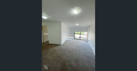 A-Fully Furnish-L6C/60 Harbourne Rd, Kingsford, NSW 2032 - Photo 4
