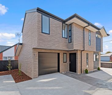 Warm and sunny townhouse - Photo 3