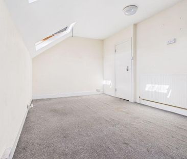 3 bedroom apartment to rent - Photo 3